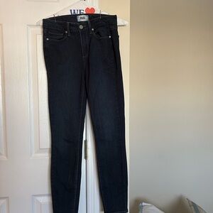 Paige Hoxton
Ankle Skinny
Size 26